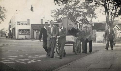 Piano on the Move - Looking into Park Lane